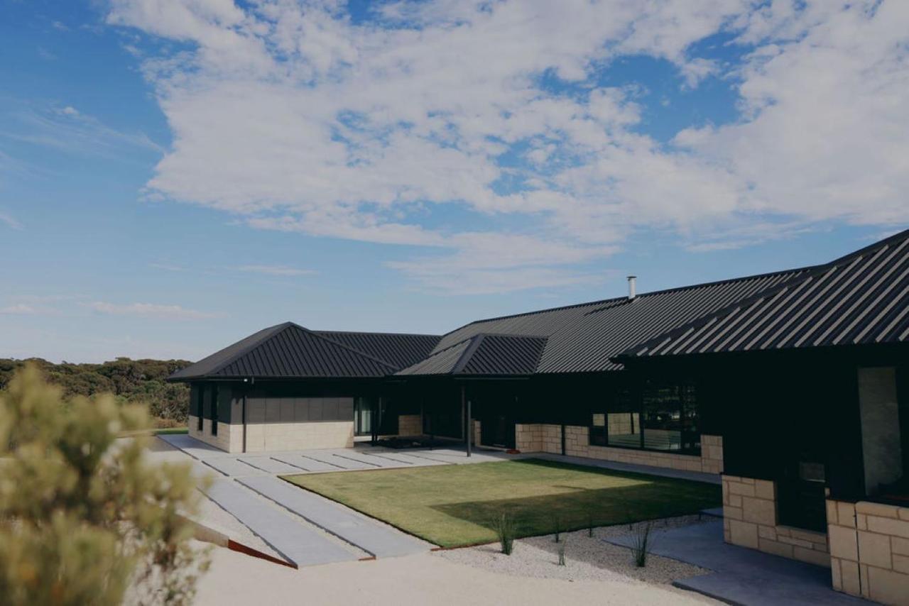 Stony Rise Lodge โรบ ภายนอก รูปภาพ